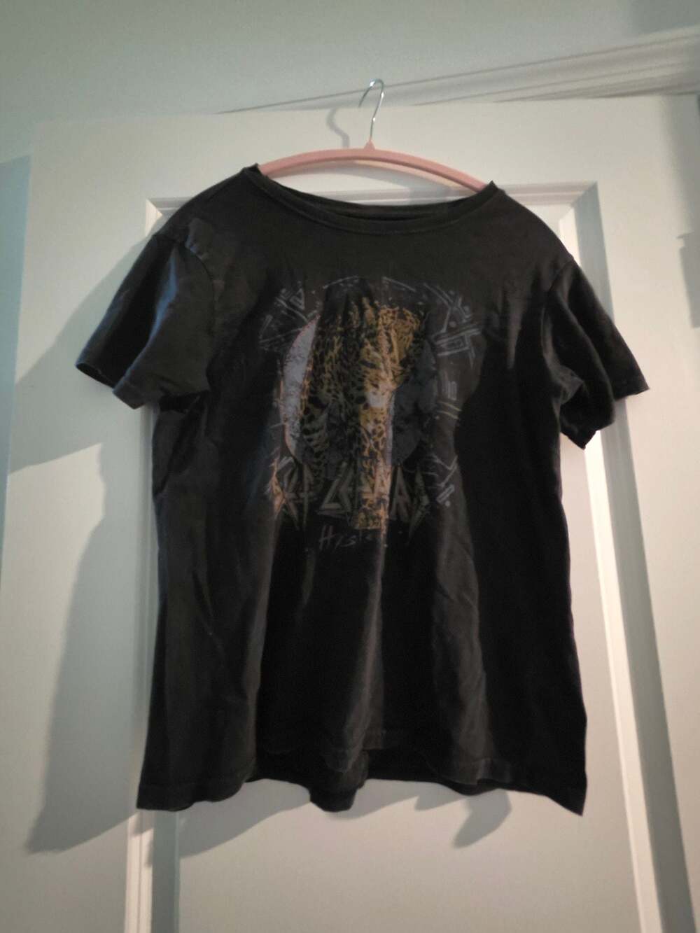 Def Leppard Hysteria Leopard Graphic Band T-Shirt Black Size S